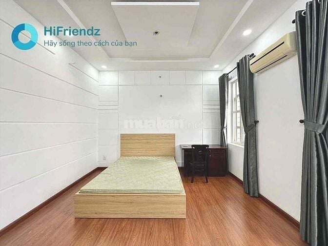 PHÒNG CÓ BAN CÔNG RỘNG FULL NỘI THẤT TÁCH BẾP THUẬN TIỆN VÀO TRUNG TÂM