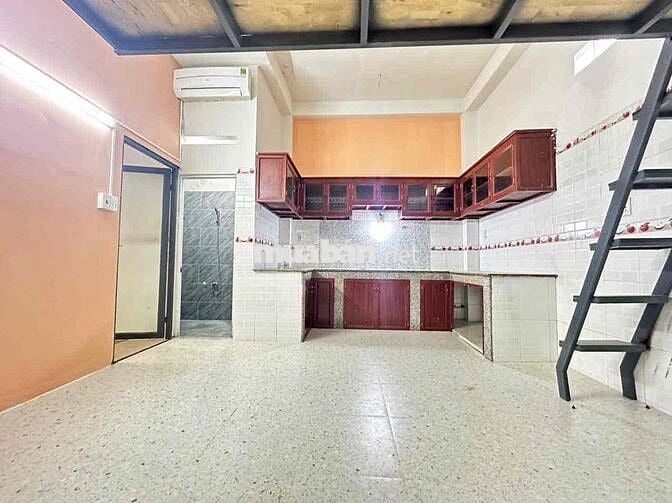 PHÒNG CÓ GÁC SIÊU RỘNG KHÔNG GIỚI HẠN NGƯỜI Ở NGAY TRUNG TÂM GÒ VẤP