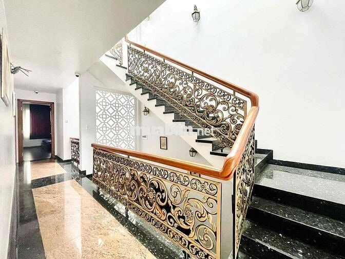 CỰC PHẨM CHO THUÊ BIỆT THỰ 85A HOA SỨ PHÚ NHUẬN - 5 TẦNG - NGANG 8 MET