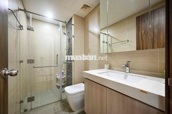 🏢 Căn Hộ Hà Đô – Sang Trọng & Tiện Nghi_Trung Tâm Sài Gòn_Hơn 100m2