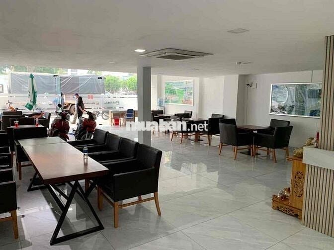 NGANG 10M -  SÀN SUỐT - LỀ RỘNG - MẶT TIỀN ĐƯỜNG 3 THÁNG 2