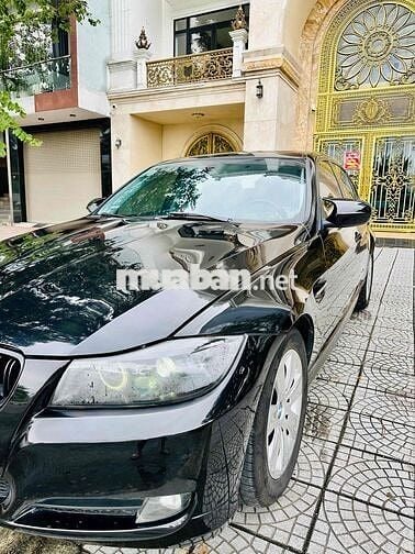 BMW 325i nhập khẩu tự động