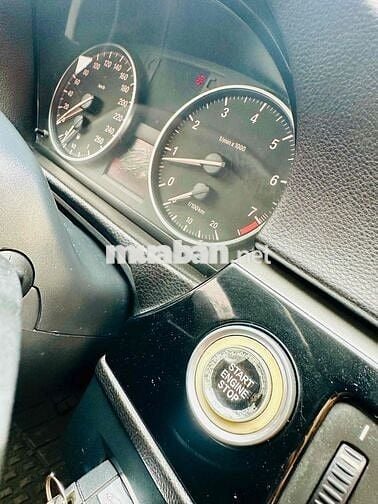 BMW 325i nhập khẩu tự động