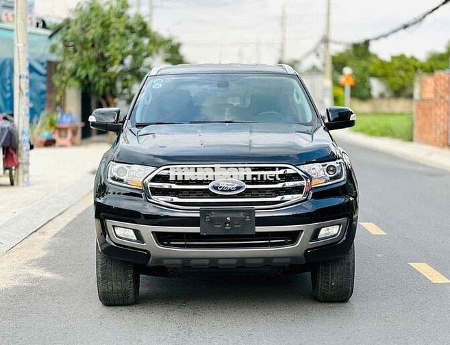 Everest 2019 AT. bản Trend. xe gia đình. không KD.