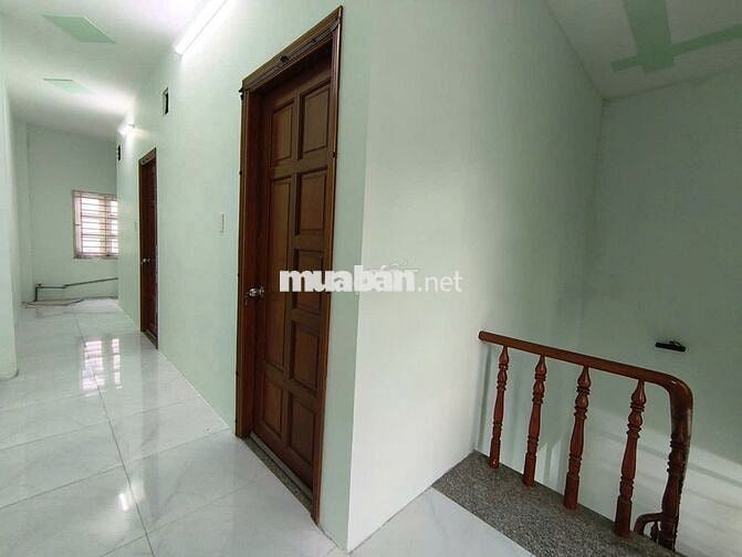 Nhà 1 lầu xe hơi đậu sân Hóc Môn, Chỉ 3,5 tỷ SHR sang tên. Dt: 85m2 !