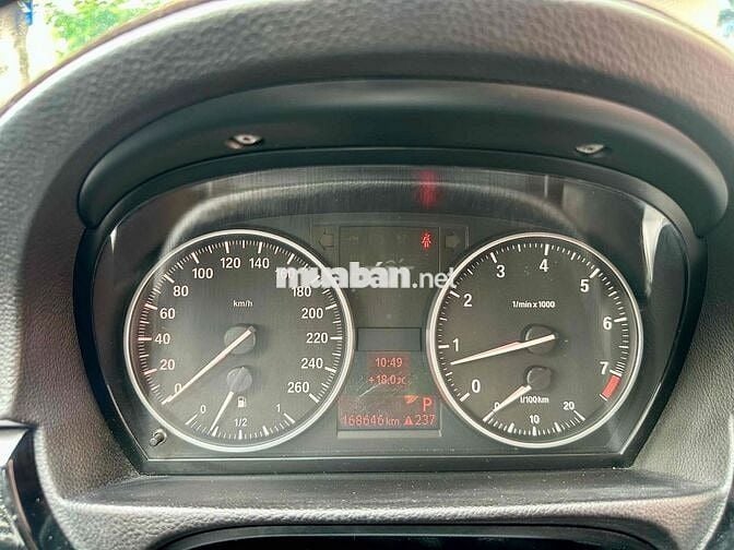 BMW 325i nhập khẩu tự động