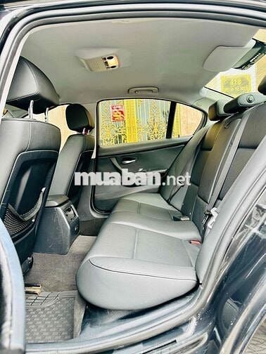 BMW 325i nhập khẩu tự động