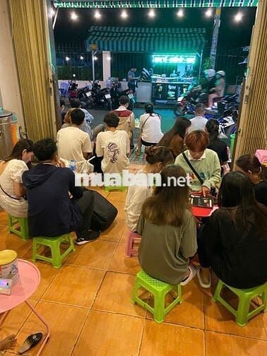 SANG GẤP VỊ TRÍ VÀNG: Quán cafe khu sinh viên đông nghẹt, vỉa hè 20m.