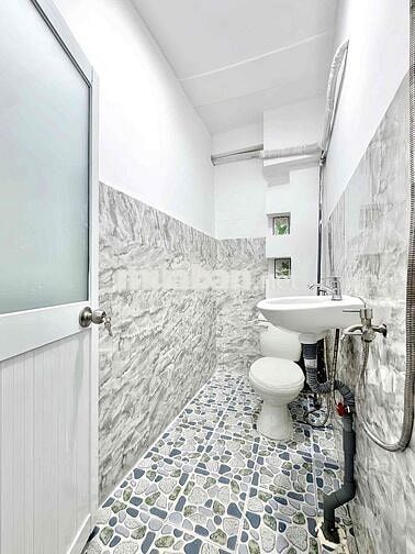 🔥 MẶT TIỀN ĐƯỜNG LỚN NGAY CHỢ BÀ CHIỂU 5P ĐI HUTECH, VĂN LANG 🔥