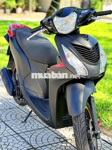 Vision 2018 đen mờ biển 43