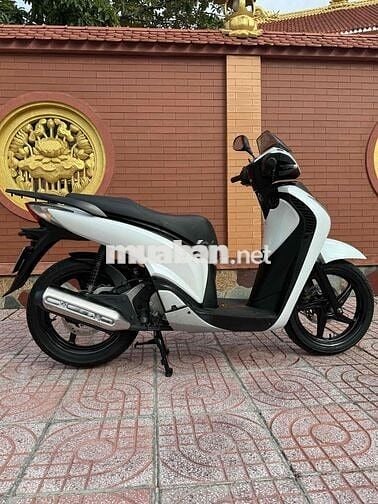 cần bán xe sh ý 150i