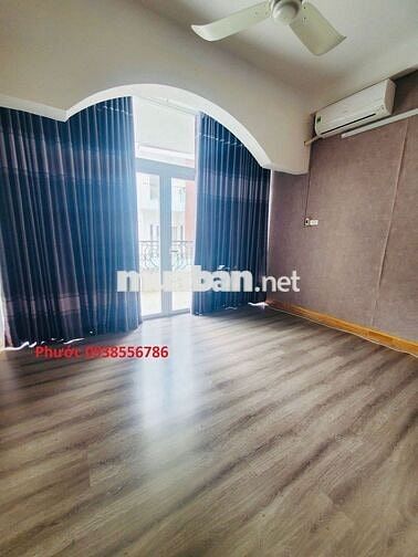 Võ Văn Tần, P.5, Q.3. Hẻm thông Nguyễn Thị Minh Khai. Gần trường học