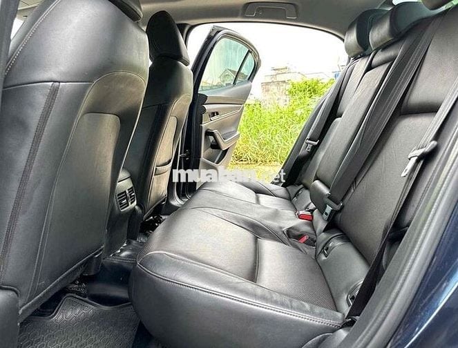 Mazda 3 2022. Premium. xe gia đình.zin tuyệt đối.