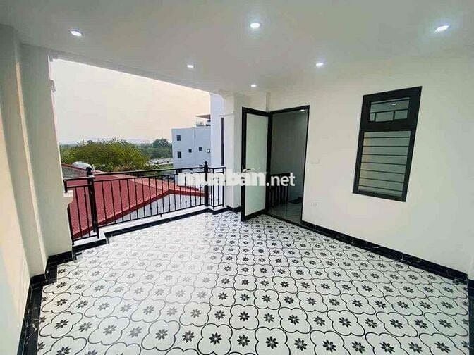 💎 Bán nhà mới tinh 5 tầng mặt tiền 4m 30m² ô tô đỗ giá siêu tốt 7,5 Tỷ