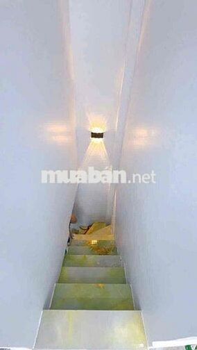 - ĐỐI DIỆN CHI CỤC THUẾ Q4 - KHU HÀNH CHÍNH CẤP CAO  - XE HƠI ĐẬU KẾ B