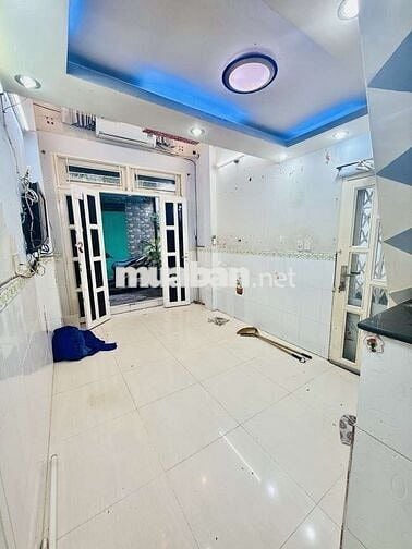 CHỈ NHỈNH 2 TỶ CÓ NGAY NHÀ 3 TẦNG KHU DÂN CƯ HIỆN HỮU - TÔN ĐẢN P10 Q4