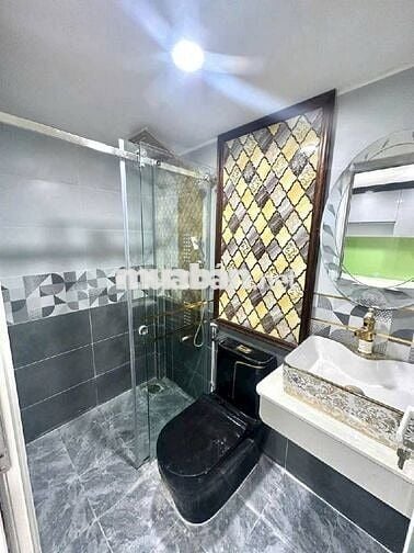 NHÀ KHÁNH HỘI Q4- 3 LẦU- 3x6m - KO QH CHỈ 2 TỶ NHỈNH