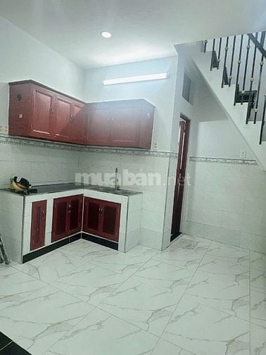 Nhà mới xây xong, xách vali vào ở ngay.