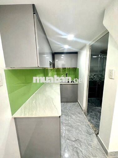 NHÀ KHÁNH HỘI Q4- 3 LẦU- 3x6m - KO QH CHỈ 2 TỶ NHỈNH