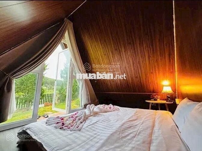 Bán lại lô đất 388m2 giá 489triệu sẵn căn bungalow - sân vườn - hồ cá