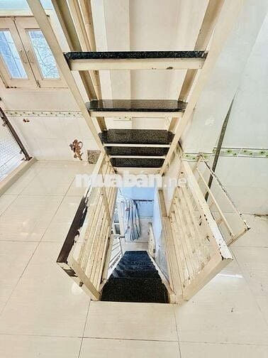 CHỈ NHỈNH 2 TỶ CÓ NGAY NHÀ 3 TẦNG KHU DÂN CƯ HIỆN HỮU - TÔN ĐẢN P10 Q4