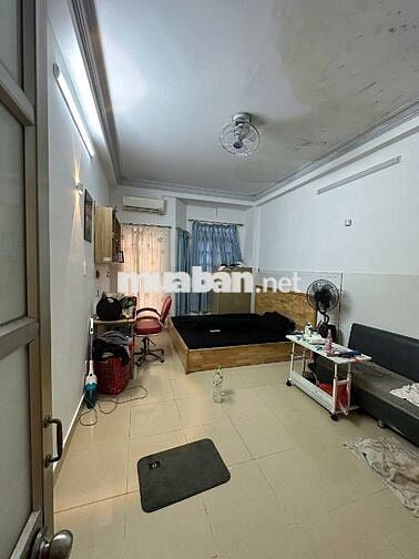 NHÀ MỚI Q4- HẺM 1 XẸT- 4 LẦU ĐÚC - 46m2 - 5PN- CHỈ 5 TỶ NHỈNH