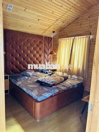 Bán lại lô đất 388m2 giá 489triệu sẵn căn bungalow - sân vườn - hồ cá