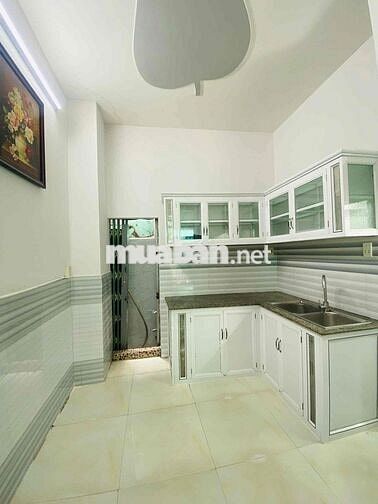 Cần bán nhà 1 trệt 2 lầu 1 sân thượng ngay Bình Đông ,Q8 chỉ 4,3 tỷ.