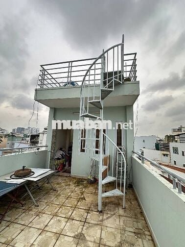 NHÀ MỚI Q4- HẺM 1 XẸT- 4 LẦU ĐÚC - 46m2 - 5PN- CHỈ 5 TỶ NHỈNH