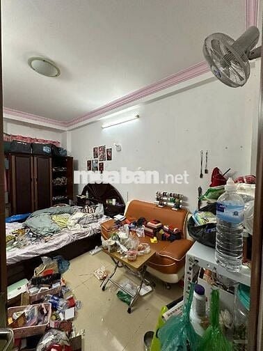 NHÀ MỚI Q4- HẺM 1 XẸT- 4 LẦU ĐÚC - 46m2 - 5PN- CHỈ 5 TỶ NHỈNH