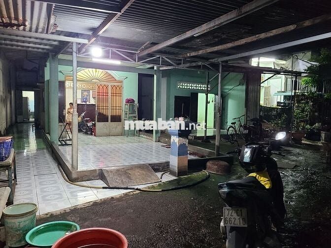 Bán 220m2 Đất Thổ tặng 2 nhà sát QL22 {sắp MR}, Ấp Đình, Tân Xuân,HM