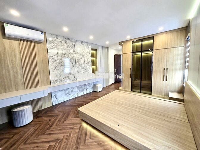 45M, LÔ GÓC, GARA Ô TÔ, THANG MÁY, NGÕ THÔNG TỨ TUNG, AEON VÀI TRĂM M