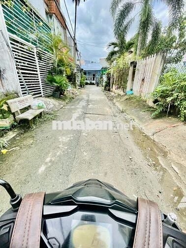 Đất tại Lê Văn Lương. 83m2. Sổ hồng riêng. XD tự do. MT 6M, HXH