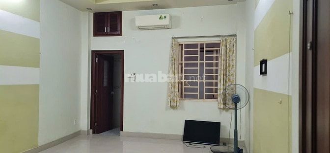 Cho thuê nhà mặt tiền Phú Thuận, Q.7, 4x20m, 3 lầu, giá 30 triệu 