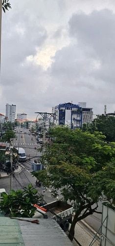 Cho thuê nhà mặt tiền Phú Thuận, Q.7, 4x20m, 3 lầu, giá 30 triệu 