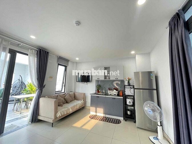 CĂN HỘ 40M2 FULL NỘI THẤT BAN CÔNG RỘNG THOÁNG NGAY XVNT GẦN QUẬN 1