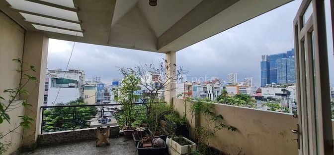 Cho thuê nhà mặt tiền Phú Thuận, Q.7, 4x20m, 3 lầu, giá 30 triệu 