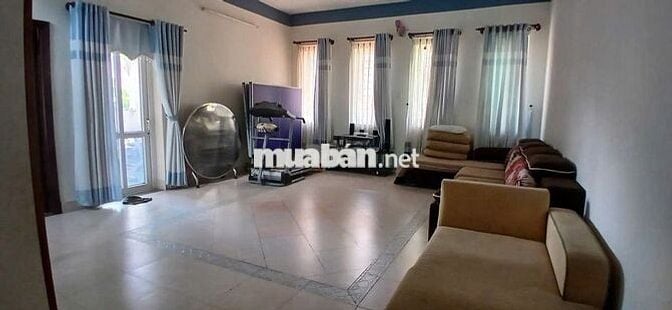 Biệt thự cao cấp - View hồ sinh thái xanh mát ngay khu đô thị