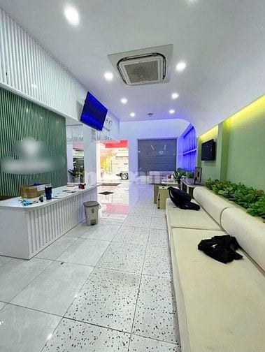 Cho thuê nhà đẹp căn góc Trần Quốc Thảo - Ngang 5m, giá chỉ 37 triệu/t