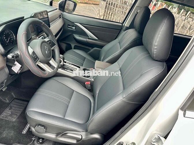 Xpander Pre 2025 Trắng livenew