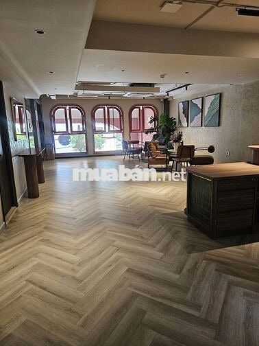 Cho thuê sàn tầng lửng – Q1 – 80m² – 25tr/tháng