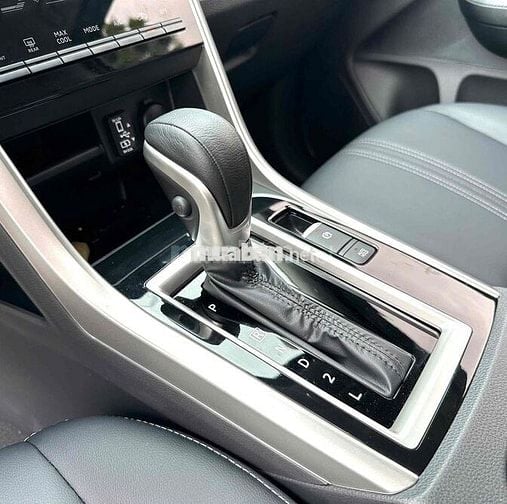 Xpander Pre 2025 Trắng livenew