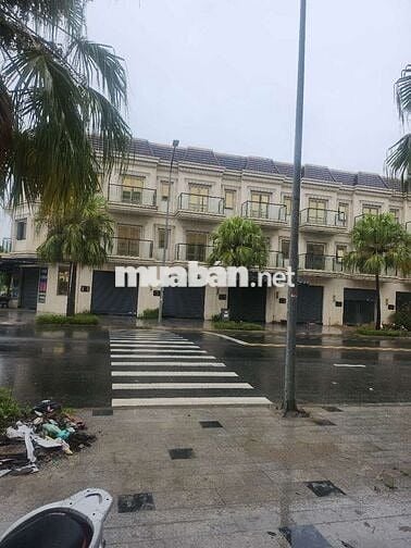 Cho thuê mặt bằng bán hàng ăn uống, không ở lại