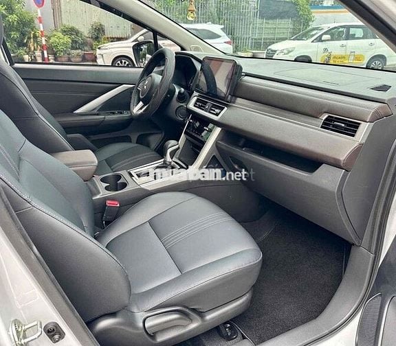 Xpander Pre 2025 Trắng livenew