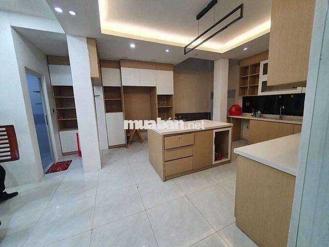 Nhà Mặt Tiền 9x20 1lầu 4pn 3wc Kinh Doanh