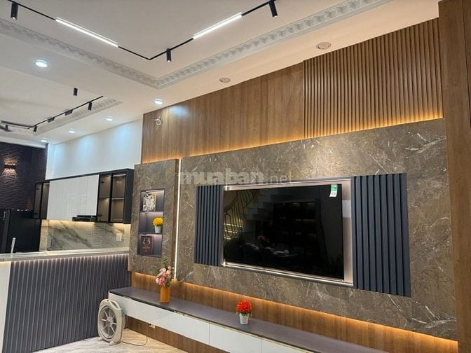 Nhà khu VIP ngang 5,2m Bùi Quang Là – 61m² – 3 phòng ngủ – Gò Vấp – 6.