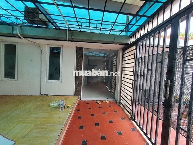 Nhà Mặt Tiền 9x20 1lầu 4pn 3wc Kinh Doanh