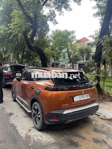 Peugeot 2008 2022 GT Line 1.2 AT - 35000 km