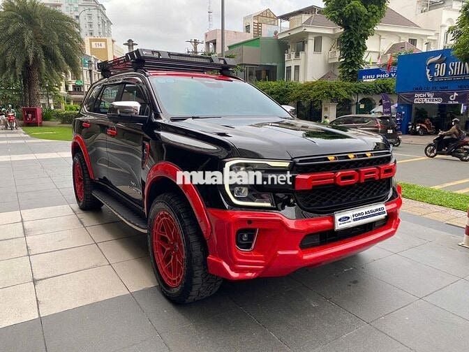 Ford Everest Titanium 2024 - 11500 km