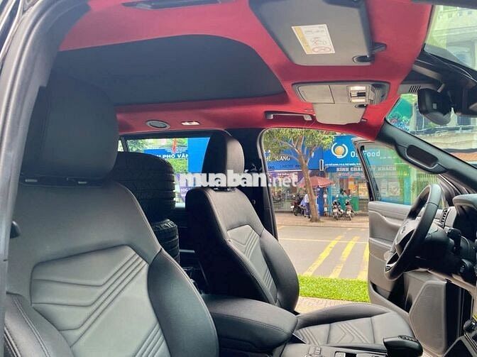 Ford Everest Titanium 2024 - 11500 km